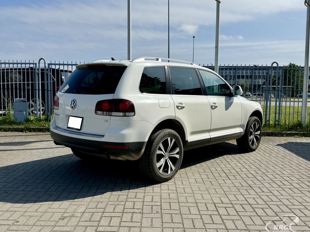 Volkswagen Touareg | 1