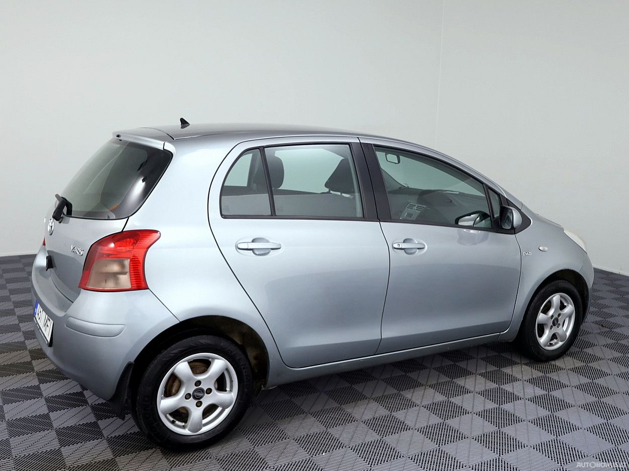 Toyota Yaris | 2