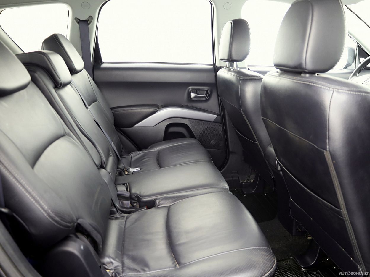 Mitsubishi Outlander | 6