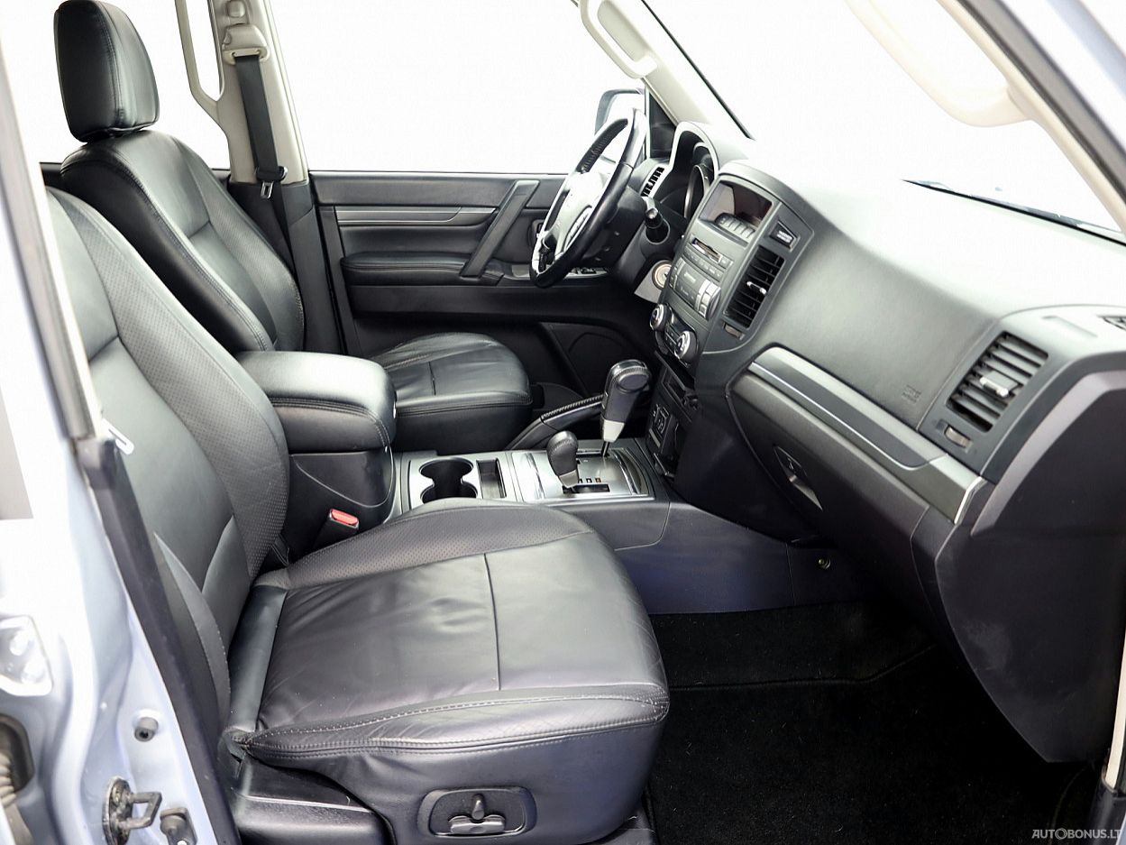 Mitsubishi Pajero | 5