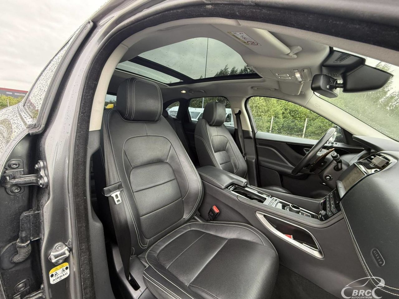 Jaguar F-Pace | 31