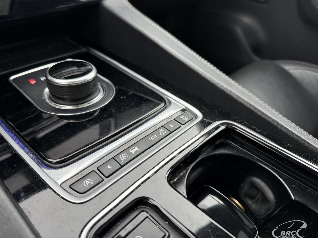 Jaguar F-Pace | 21