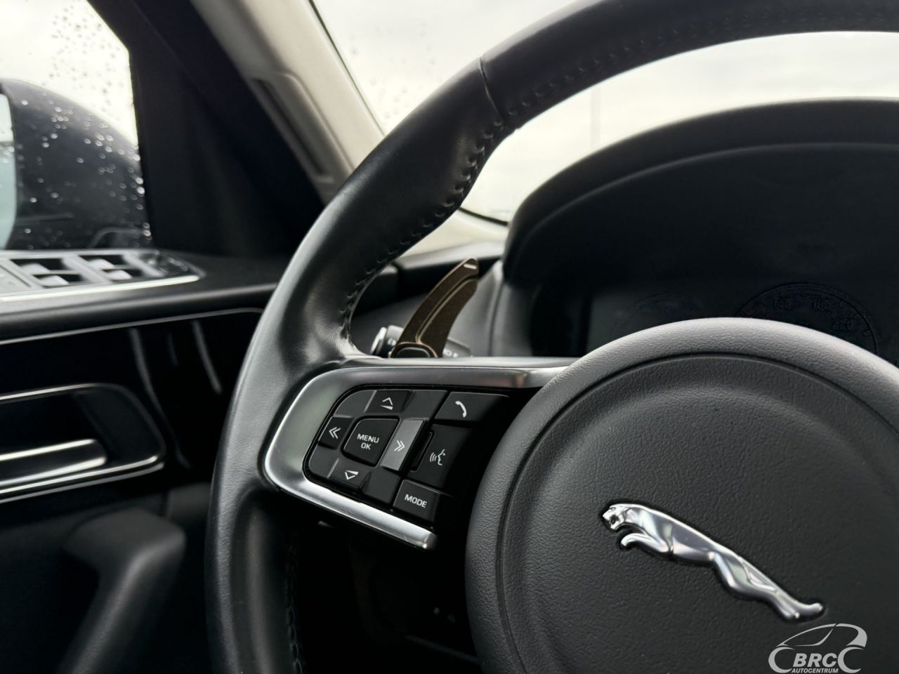 Jaguar F-Pace | 25