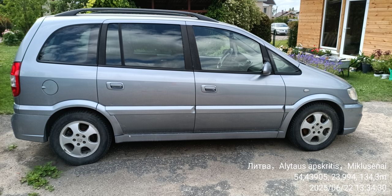 Opel Zafira | 1