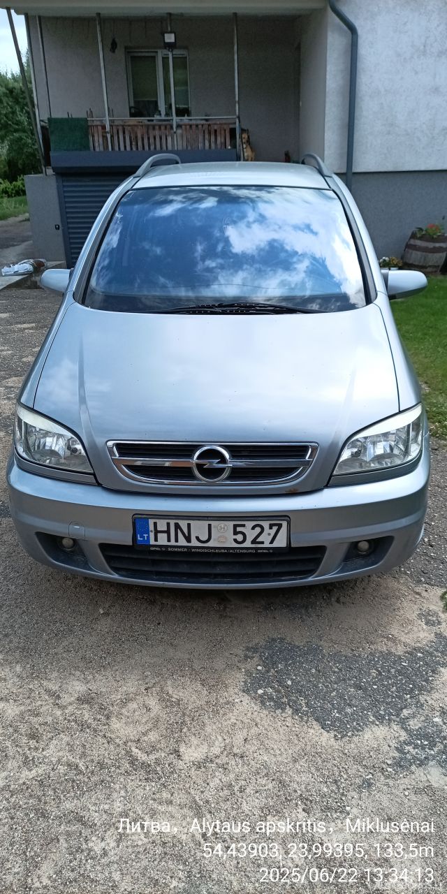 Opel Zafira | 2
