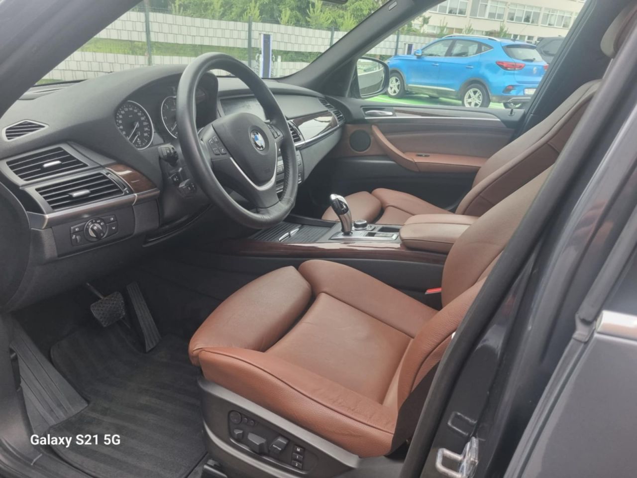 BMW X5 | 8