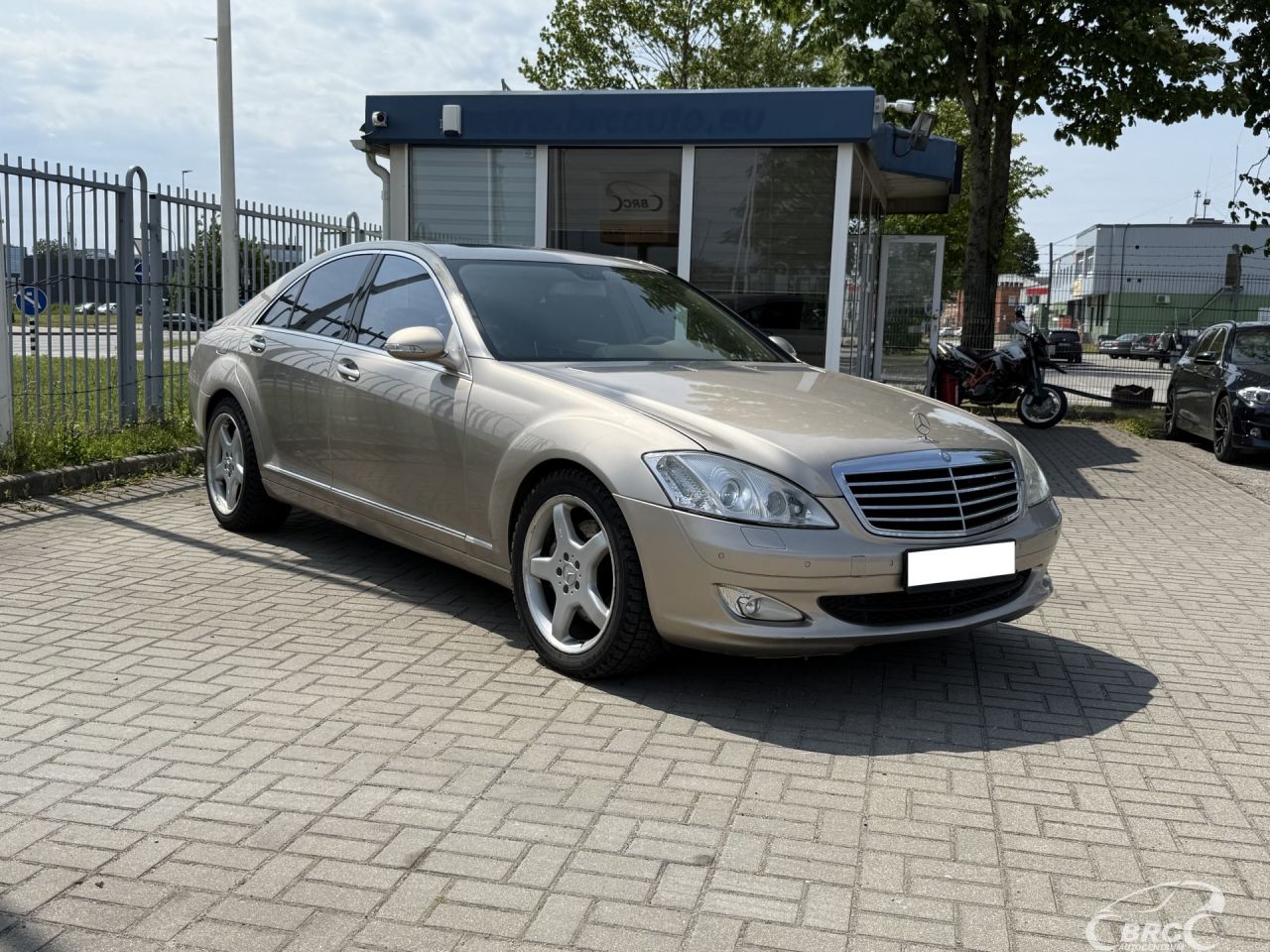 Mercedes-Benz S500 | 30