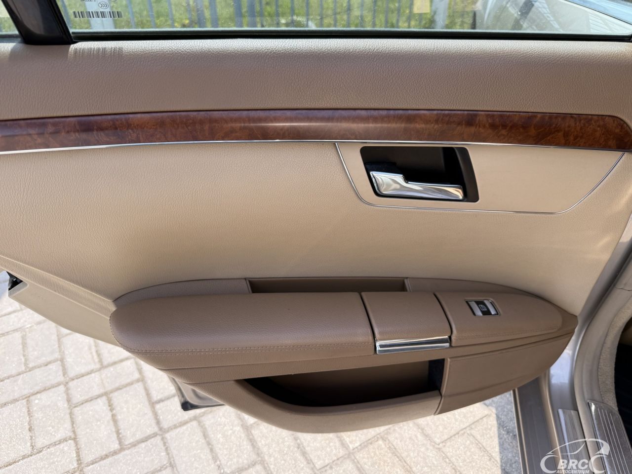Mercedes-Benz S500 | 12