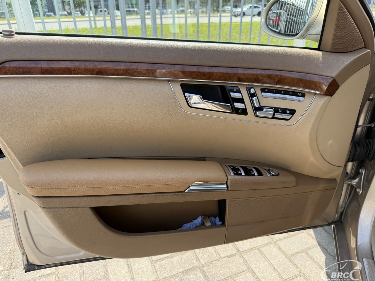 Mercedes-Benz S500 | 10