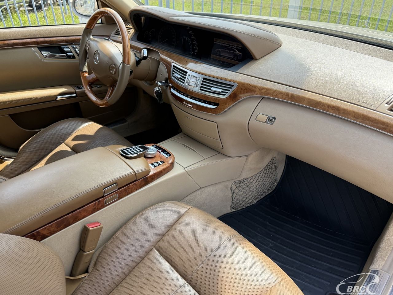 Mercedes-Benz S500 | 6