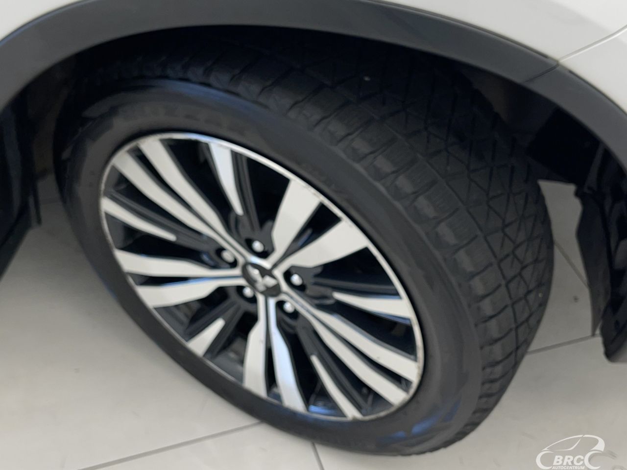 Mitsubishi Outlander | 49