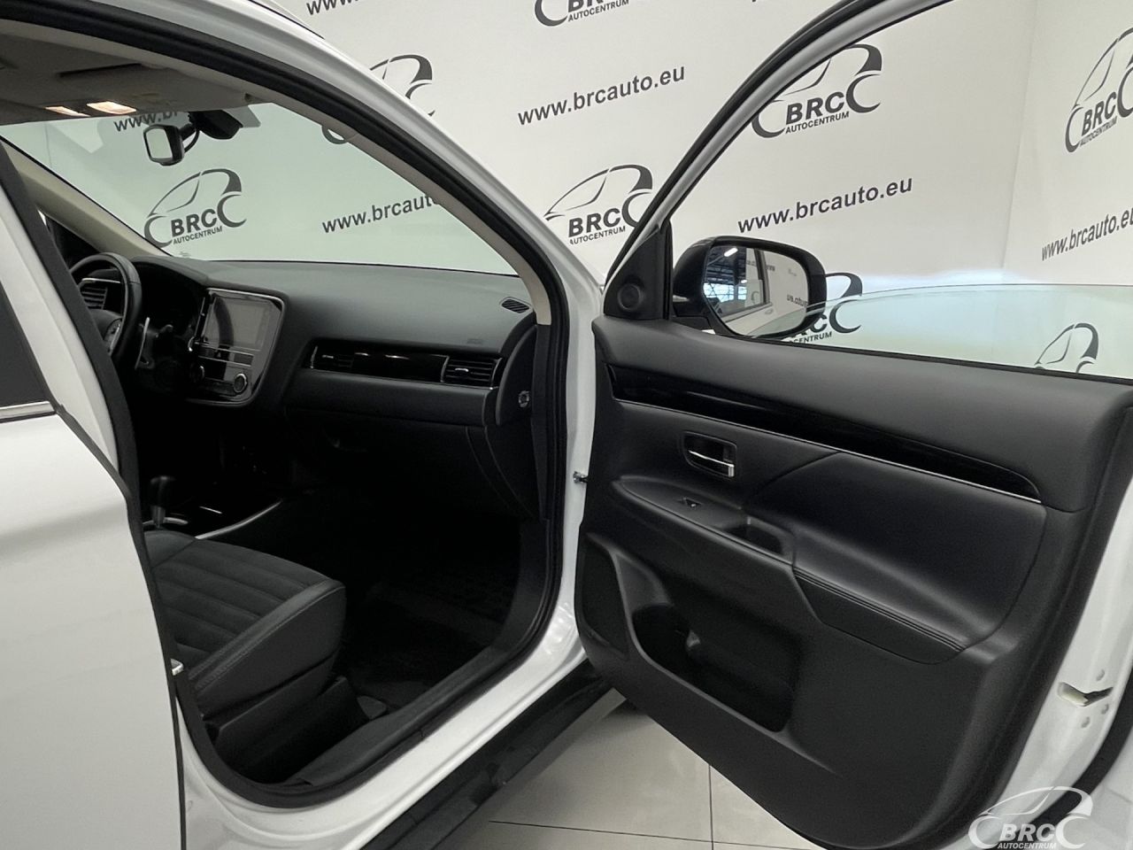 Mitsubishi Outlander | 7