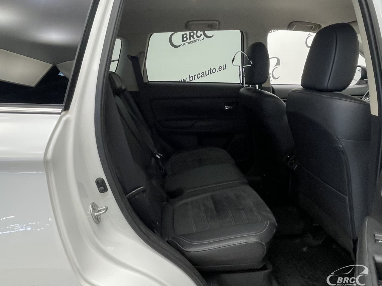 Mitsubishi Outlander | 10