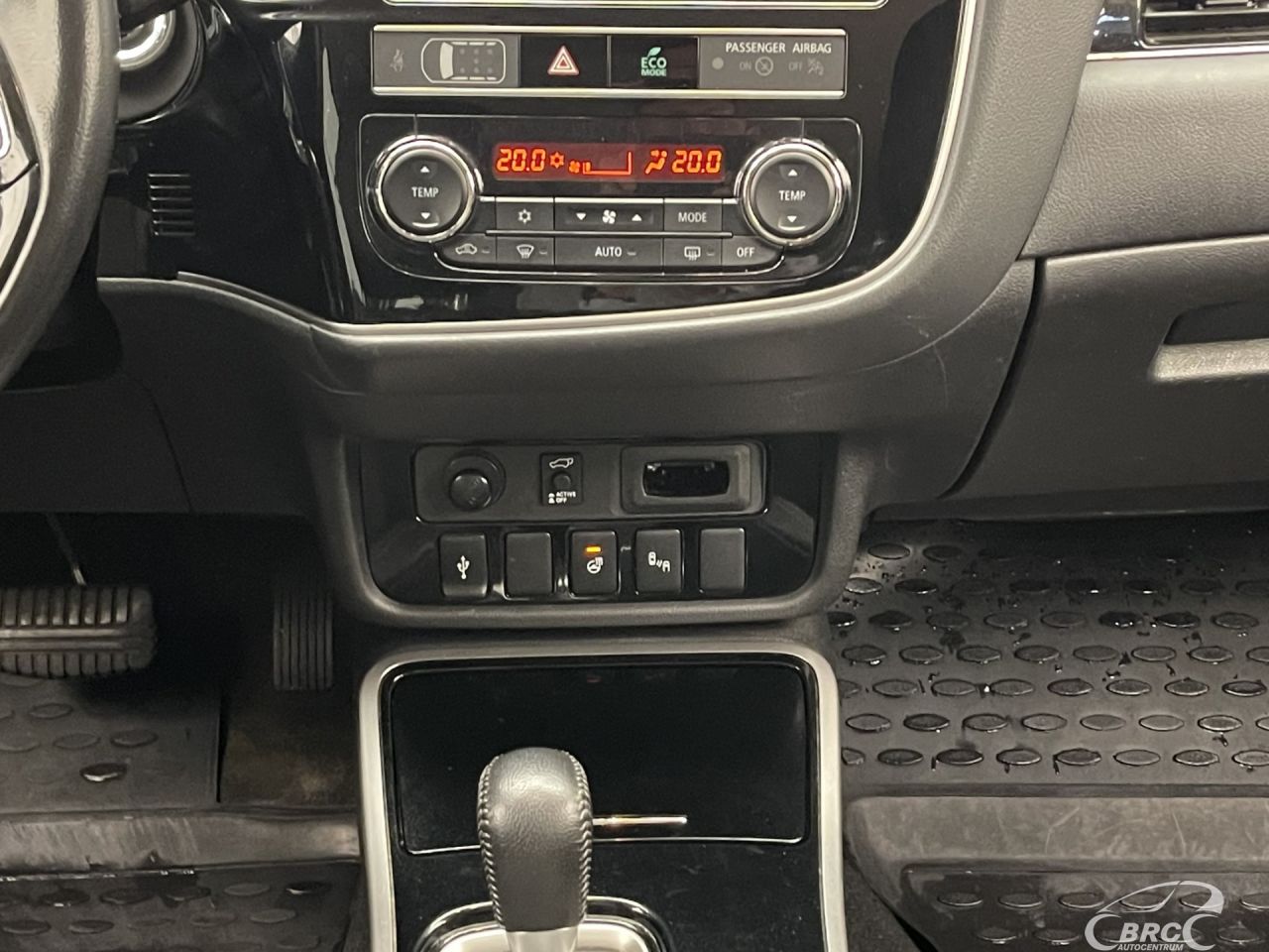 Mitsubishi Outlander | 18