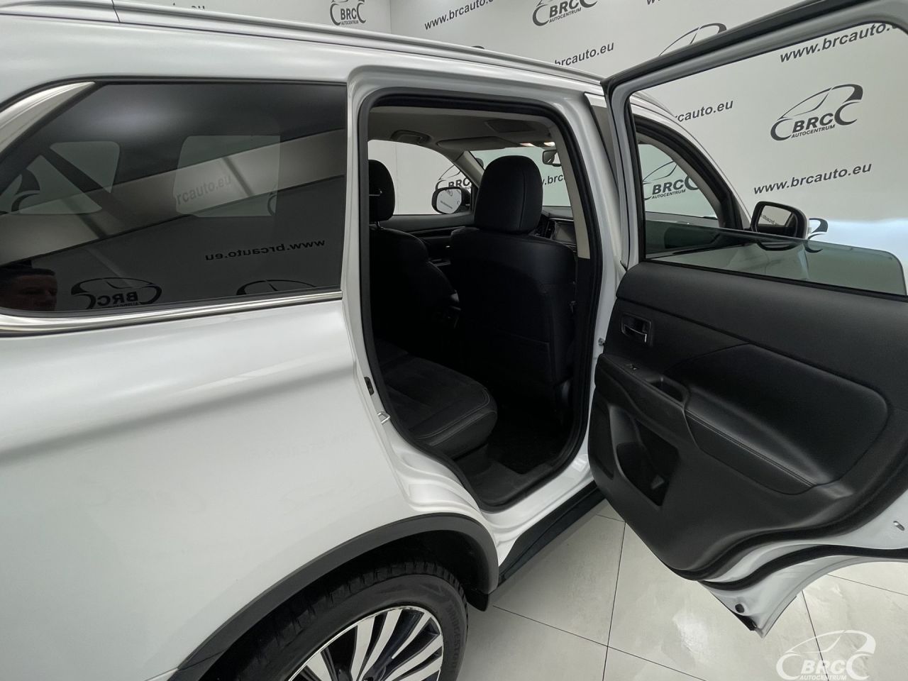 Mitsubishi Outlander | 13