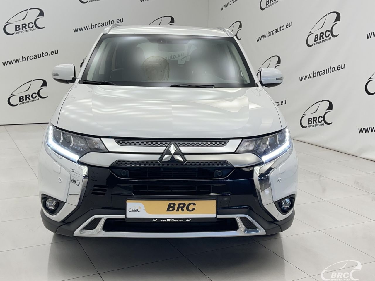 Mitsubishi Outlander | 57