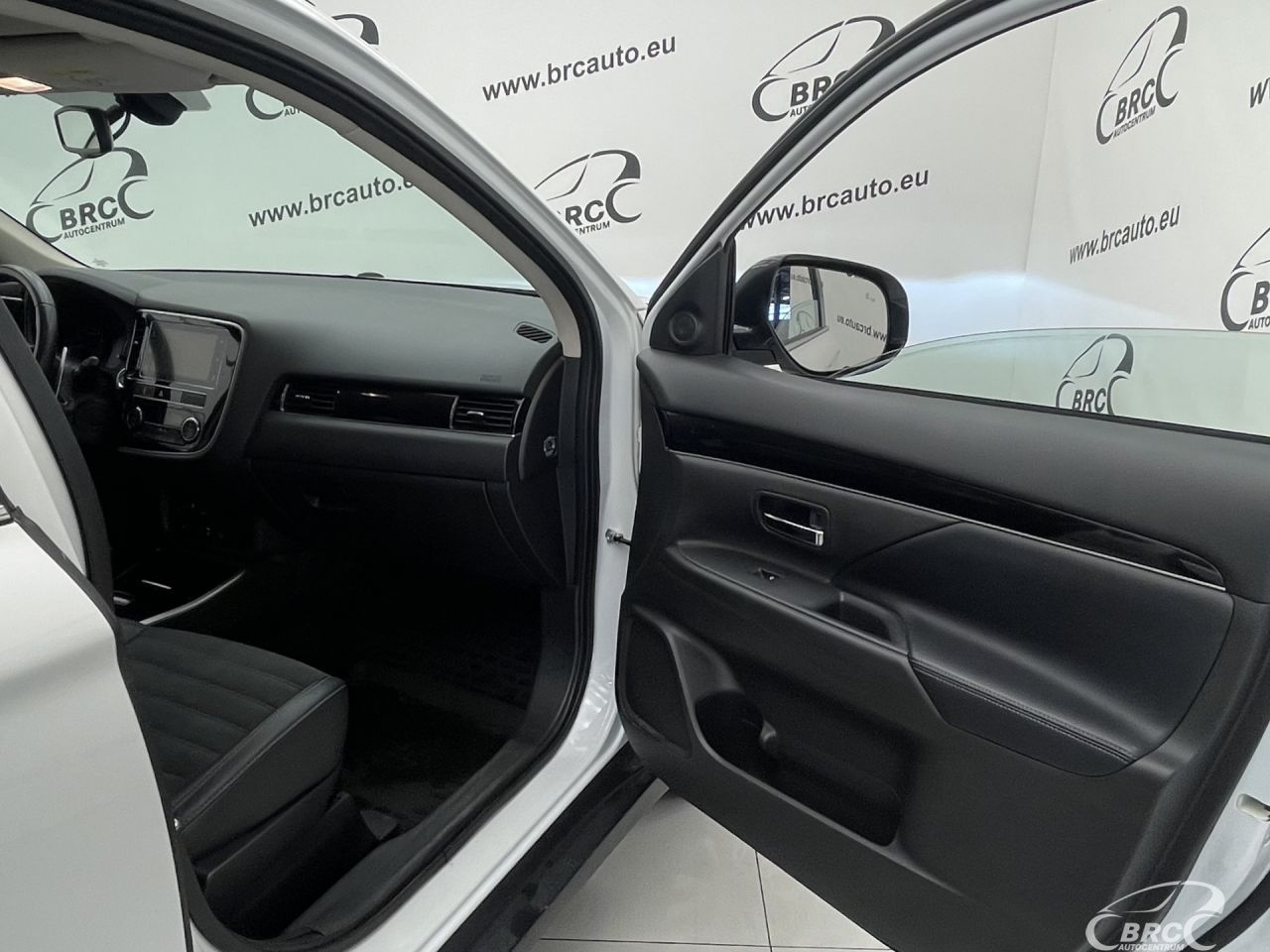 Mitsubishi Outlander | 9