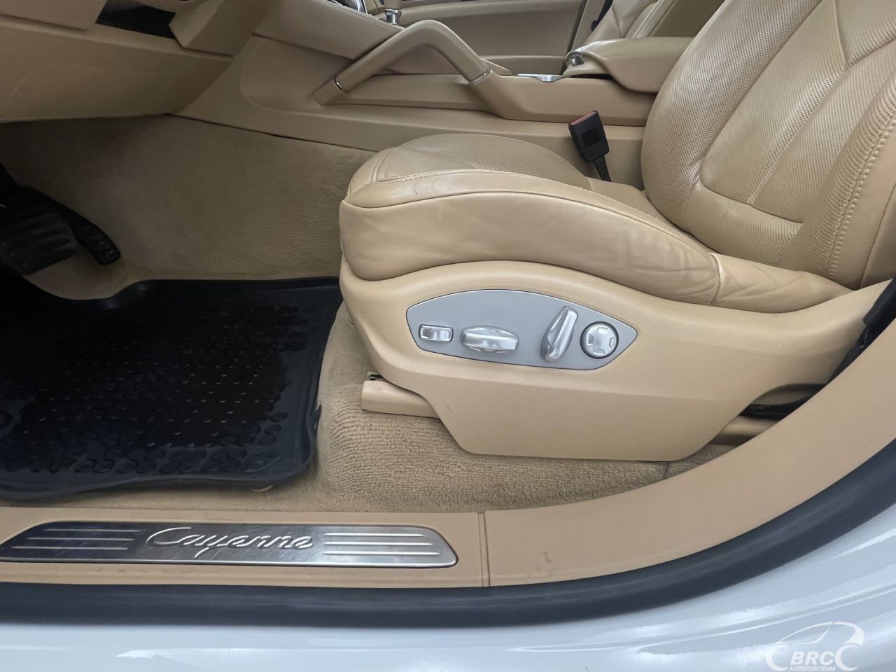 Porsche Cayenne | 21