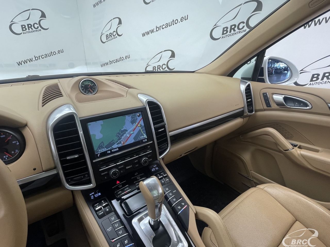 Porsche Cayenne | 22