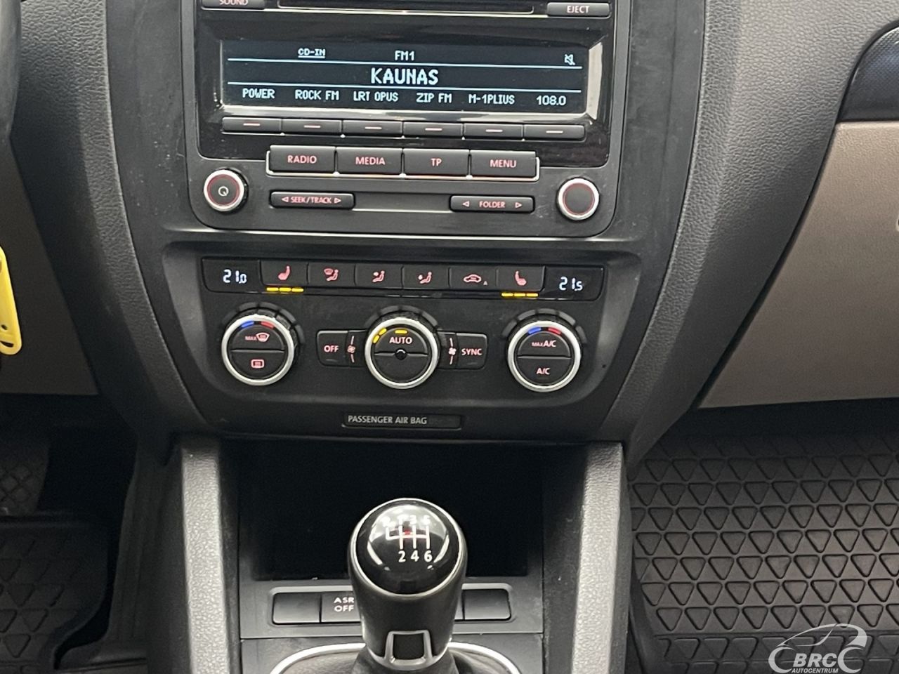 Volkswagen Jetta | 14