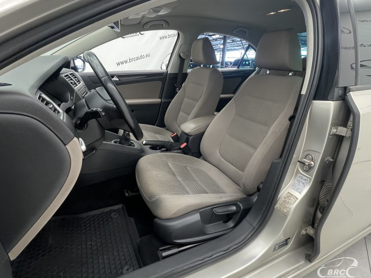 Volkswagen Jetta | 20