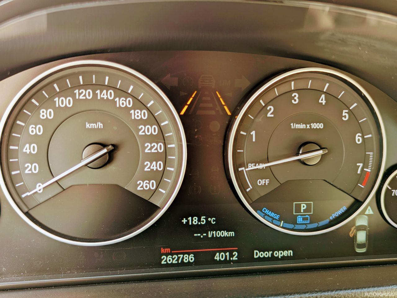 BMW 330 | 12