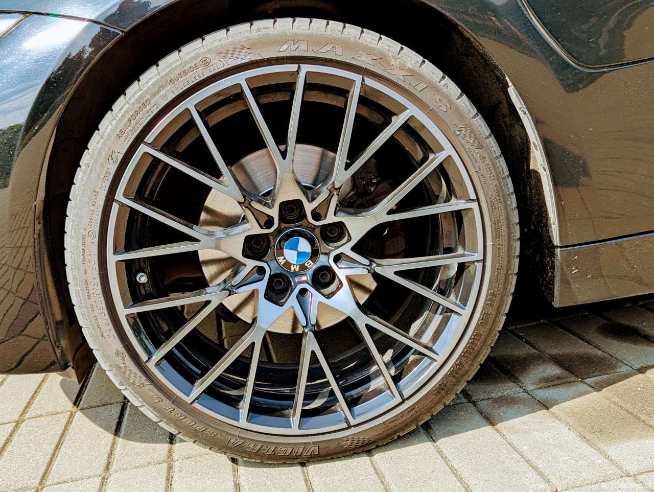BMW 330 | 23