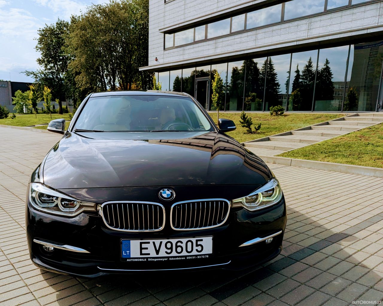 BMW 330 | 2