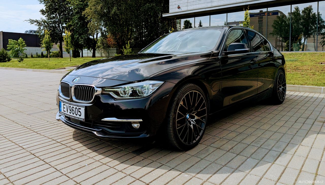BMW 330 | 3