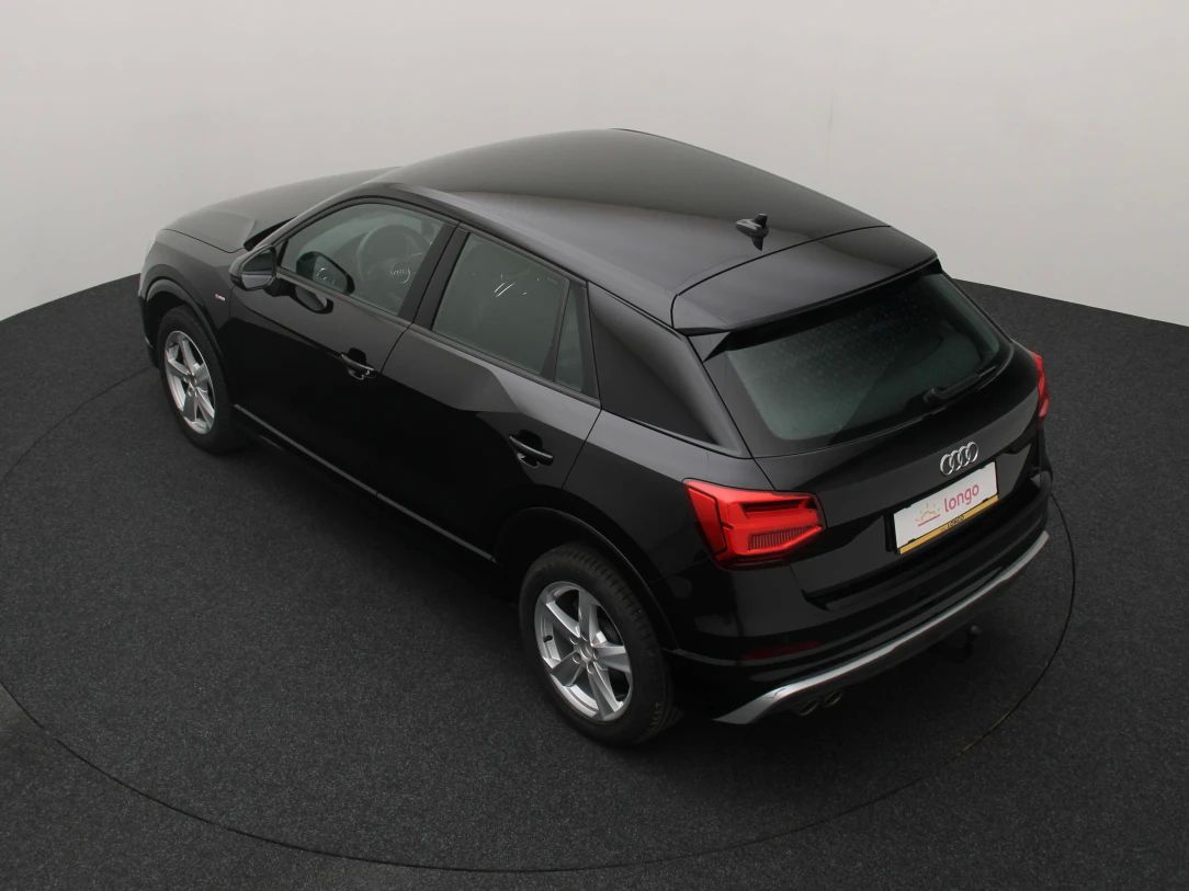 Audi Q2 | 10