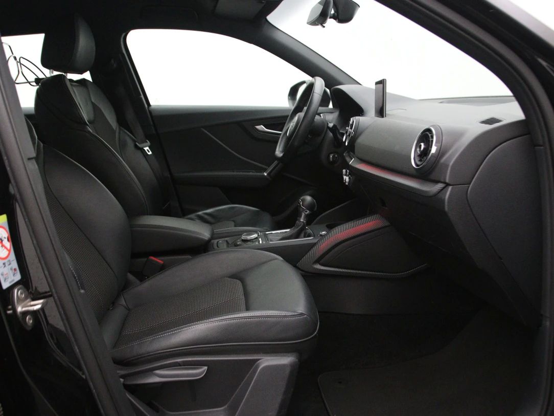 Audi Q2 | 12
