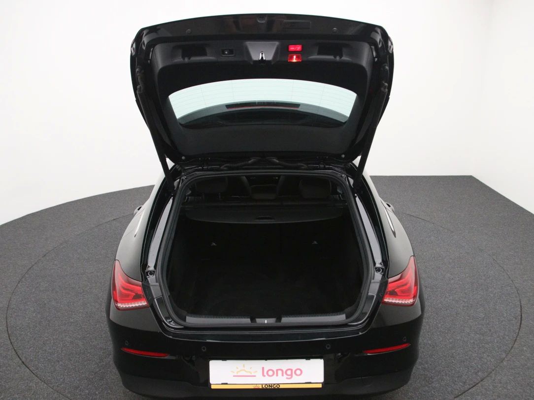 Mercedes-Benz CLA180 | 42