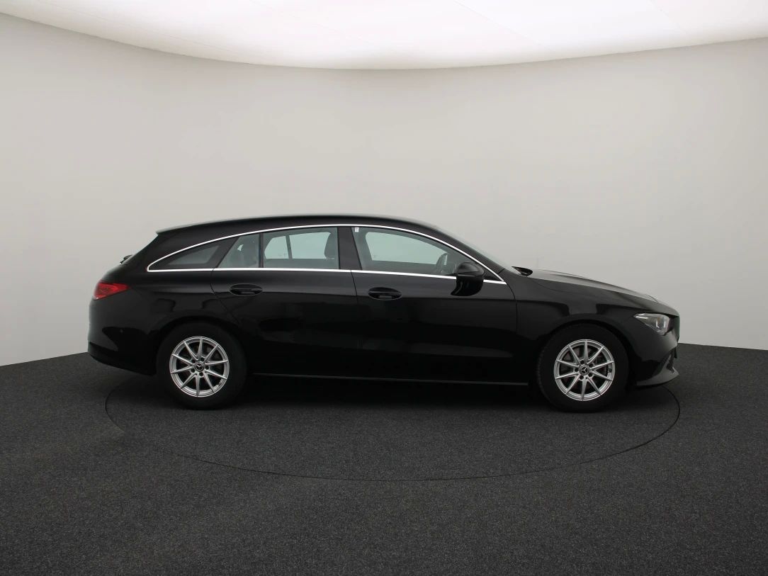 Mercedes-Benz CLA180 | 8