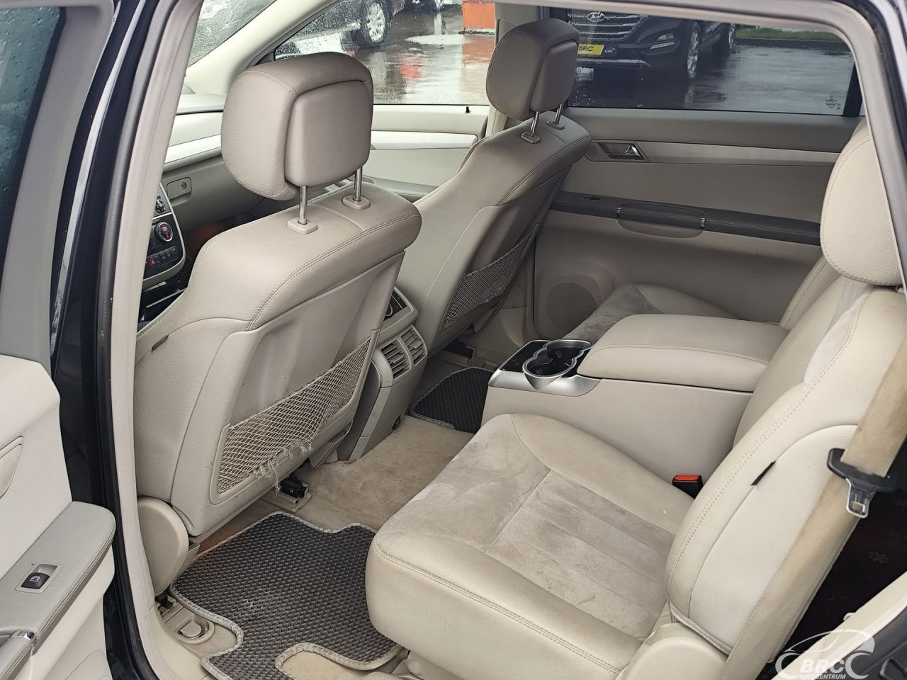 Mercedes-Benz R320 | 7