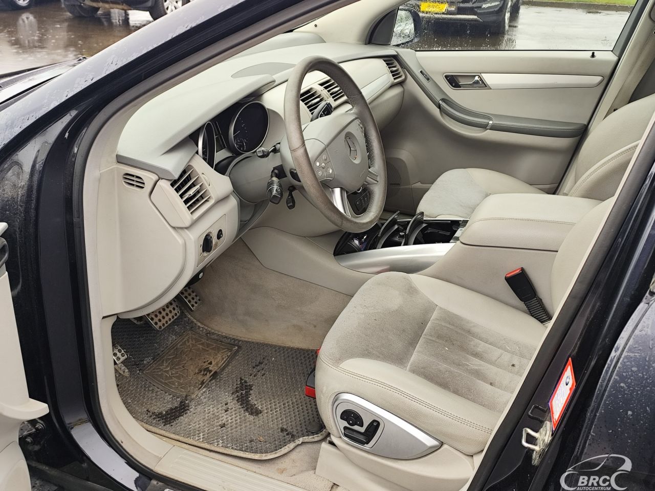 Mercedes-Benz R320 | 7