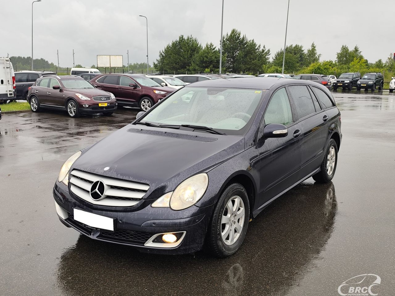 Mercedes-Benz R320