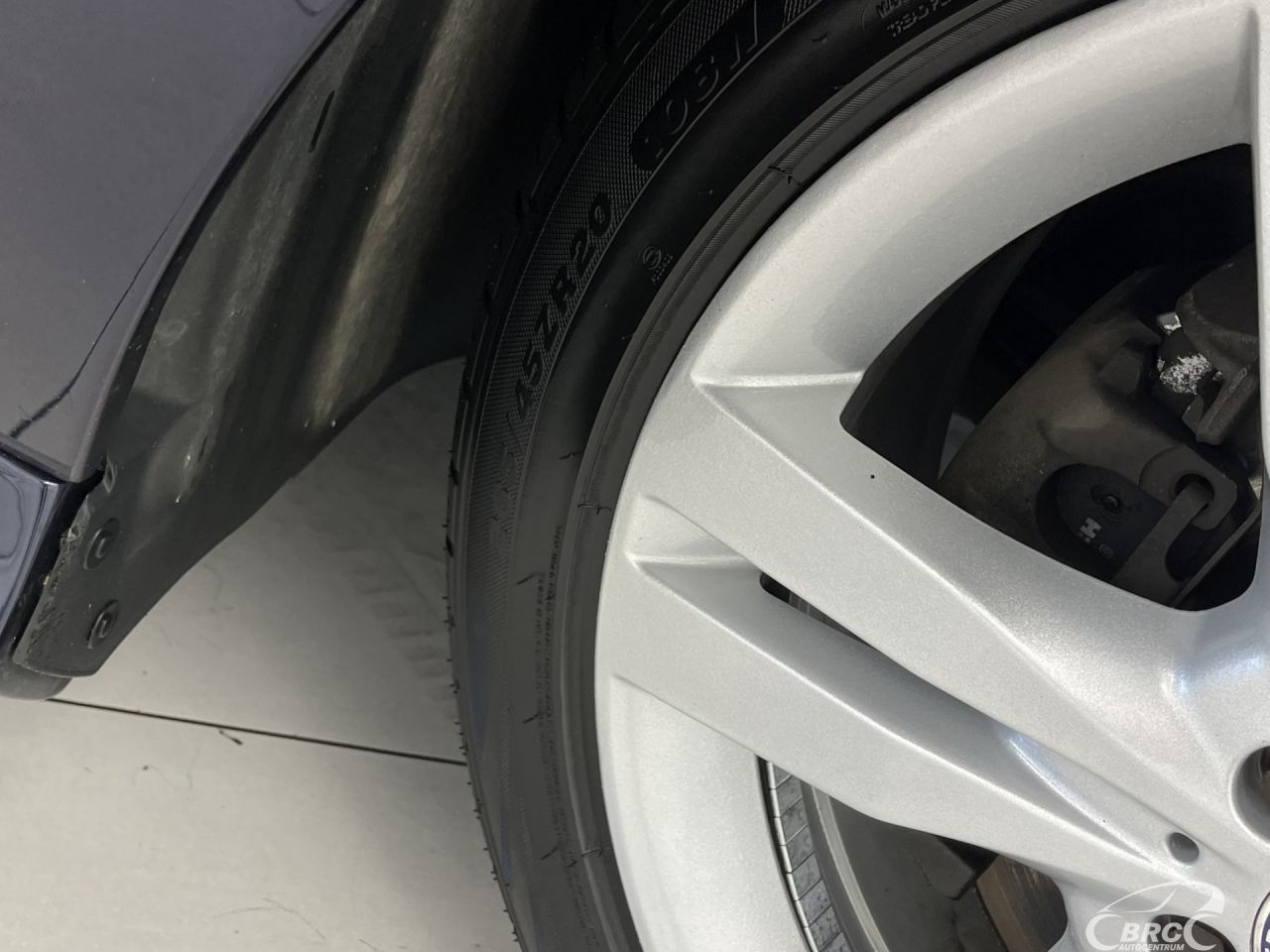 Mercedes-Benz R350 | 39