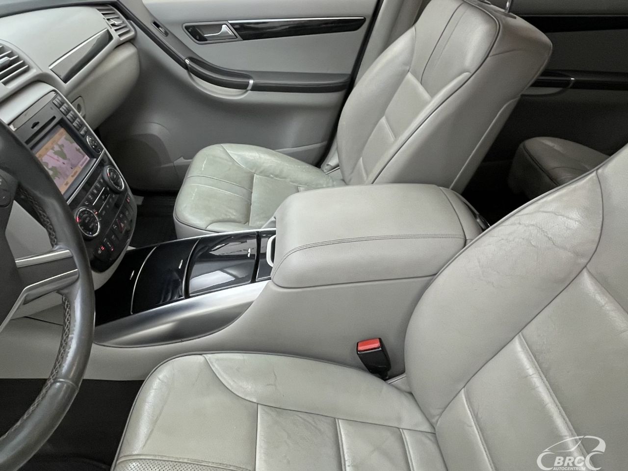 Mercedes-Benz R350 | 22