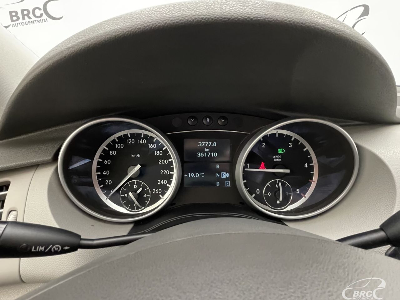 Mercedes-Benz R350 | 28
