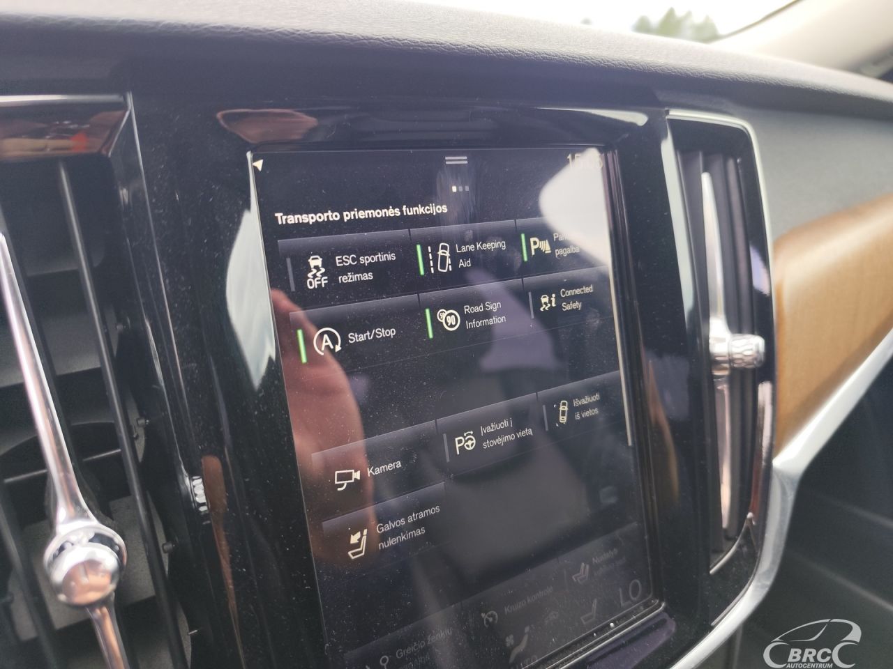 Volvo S90 | 11