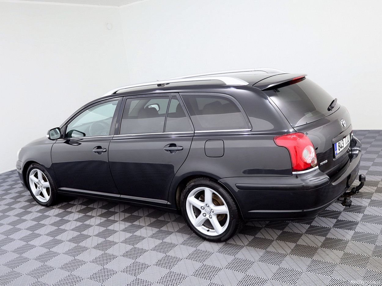 Toyota Avensis | 3