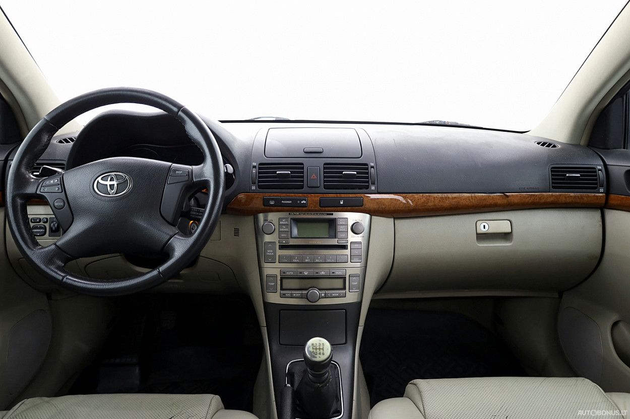 Toyota Avensis | 4