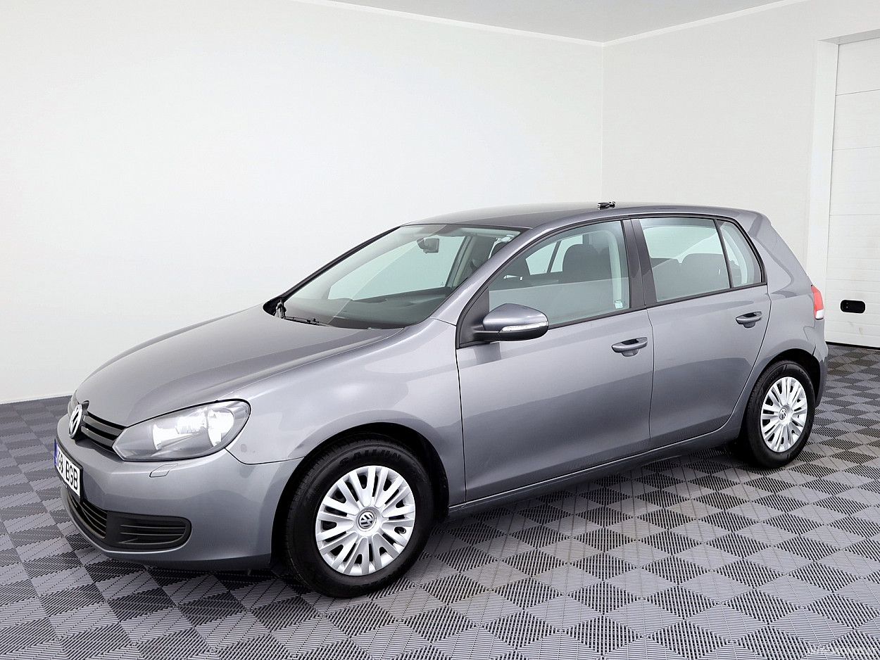 Volkswagen Golf | 1