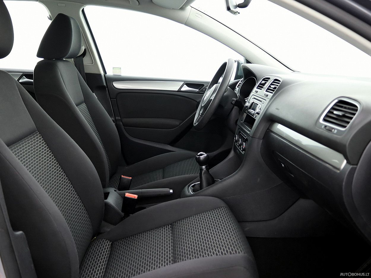 Volkswagen Golf | 5