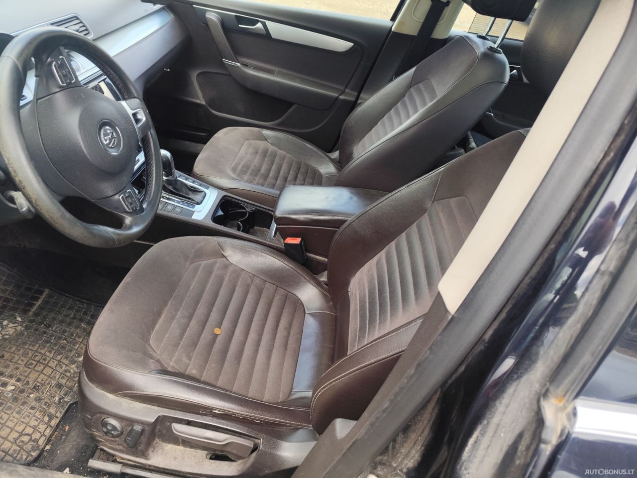 Volkswagen Passat | 1