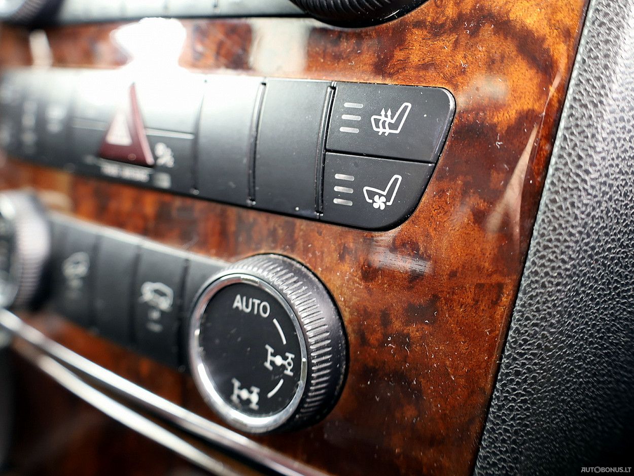 Mercedes-Benz GL500 | 9