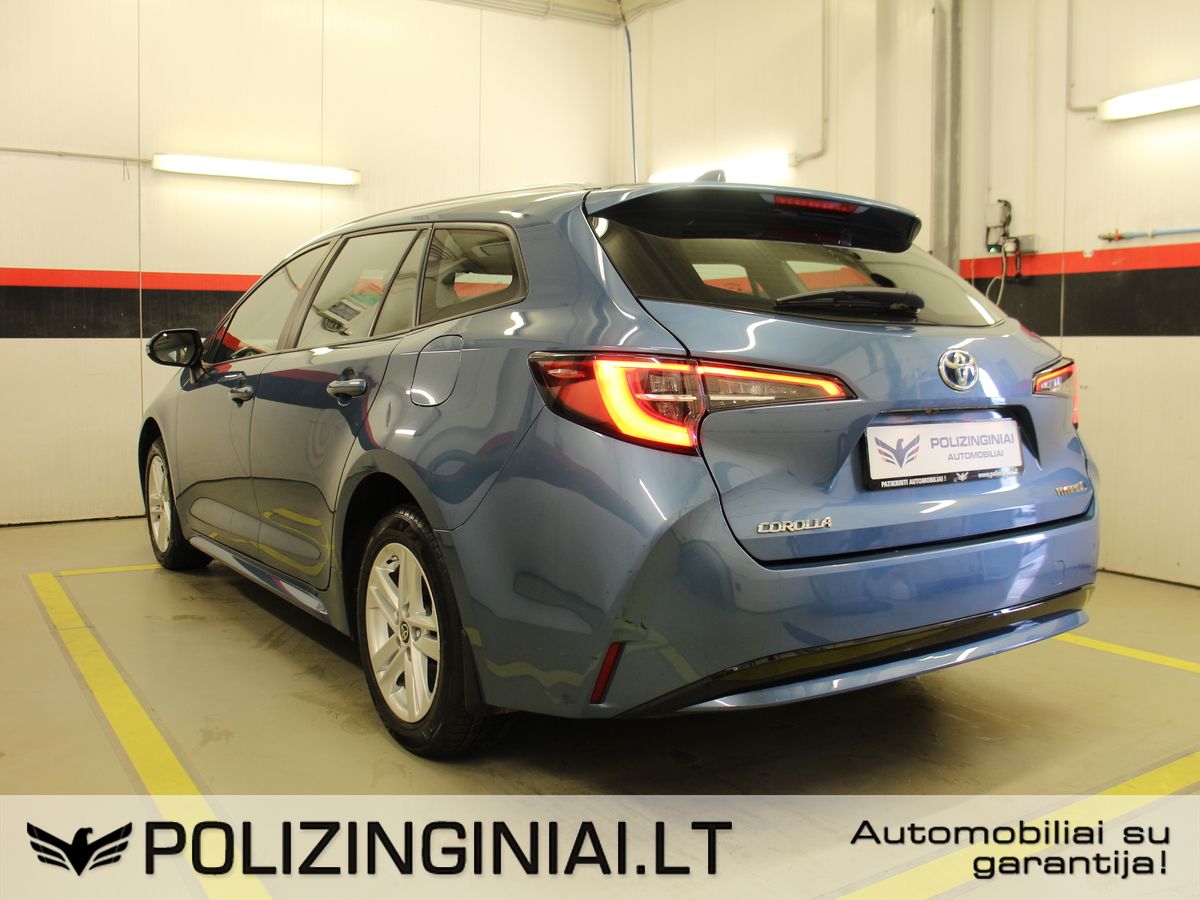 Toyota Corolla | 4