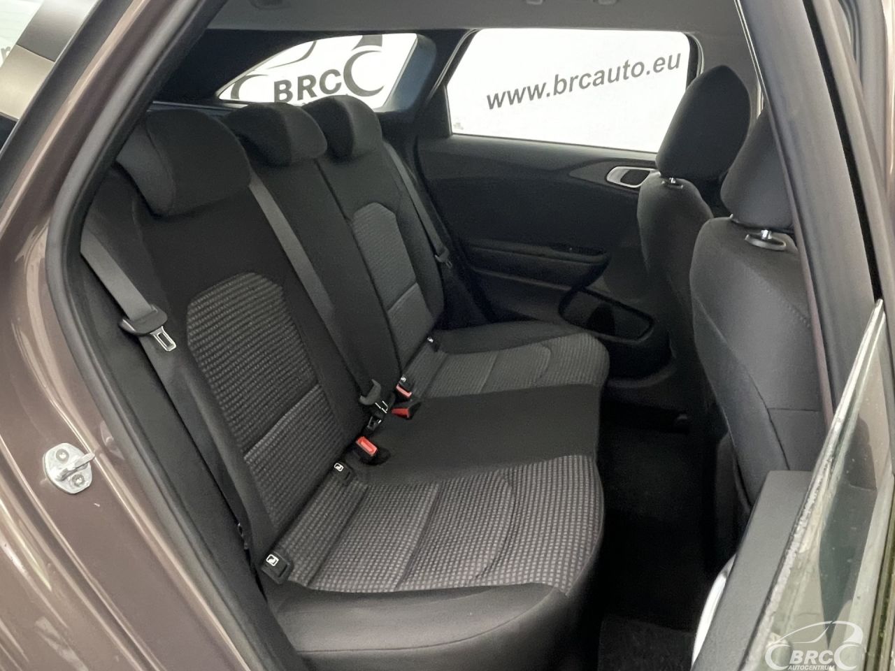Kia Cee'd | 10
