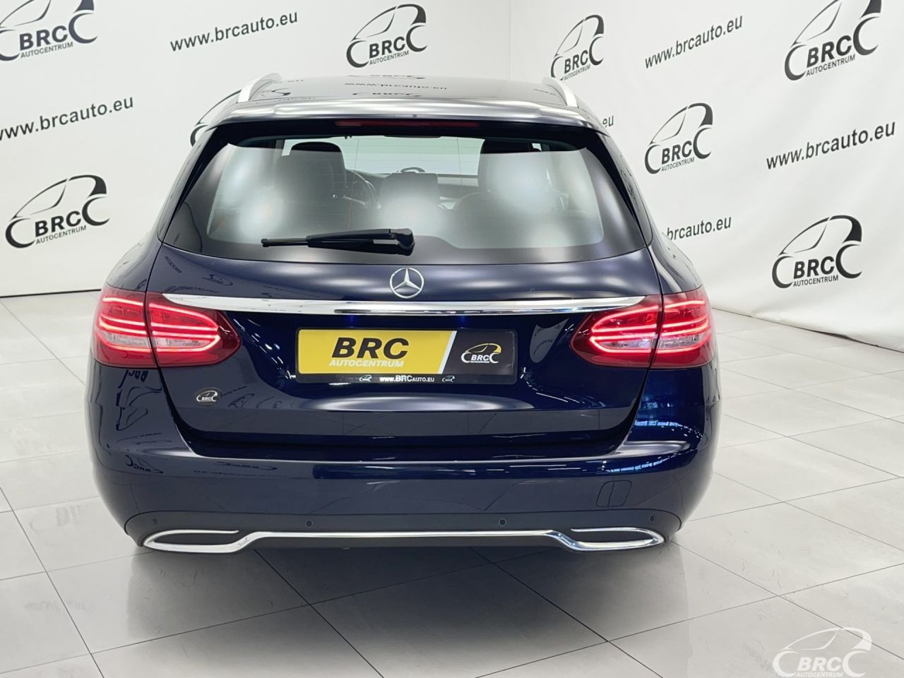 Mercedes-Benz C250 | 48