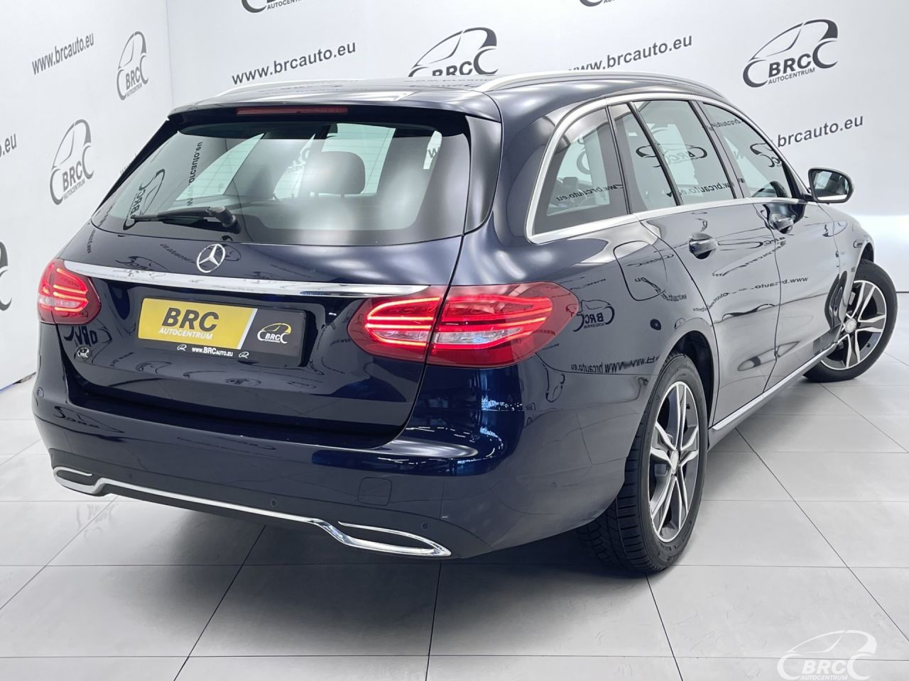Mercedes-Benz C250 | 39
